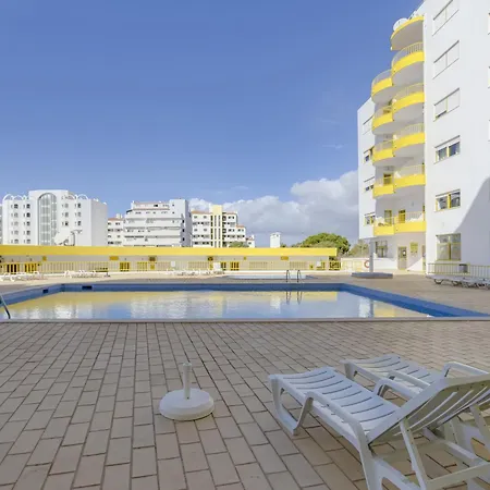 Presidente - Amplo 6 Pessoas Com Parking E A 10 Min Da Da Rocha * ポルティマン