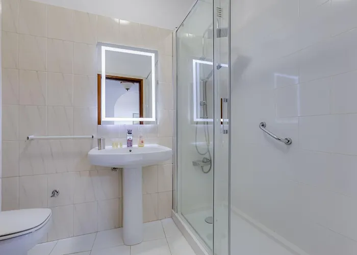 Presidente - Amplo 6 Pessoas Com Parking E A 10 Min Da Da Rocha Appartement Portimão