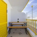 Presidente - Amplo 6 Pessoas Com Parking E A 10 Min Da Da Rocha * Portimao